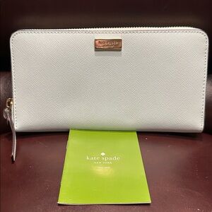 NWOT Kate Spade Laurel Way Leather Continental Wallet